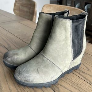 Sorel Joan of Ark wedge boots